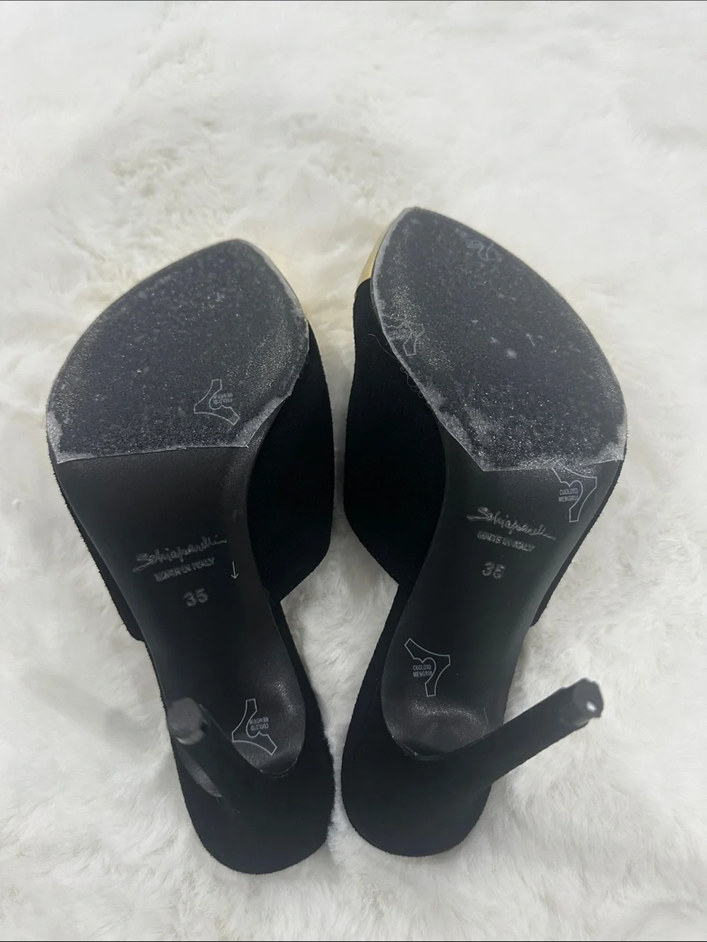 HIGH HEELS - Picture 9 of 9
